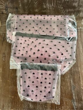 Pink & Black Heart Print Mesh Cosmetic Pouch Set